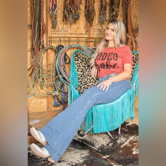 Rust “Rodeo Babe” tee shirt - Picture 2 of 2